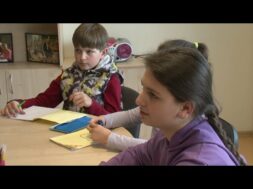 Ukraiņu kara bēgļu bērni uzsāk skolas gaitas Ventspilī